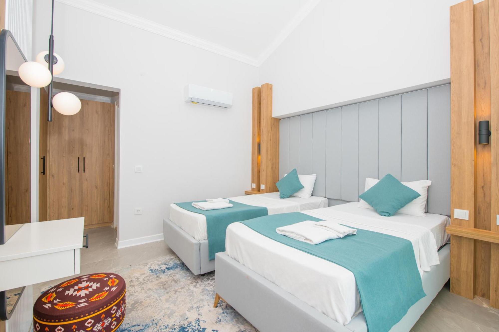 קלקן Beachfront White Villa With Private Swimming Pool מראה חיצוני תמונה