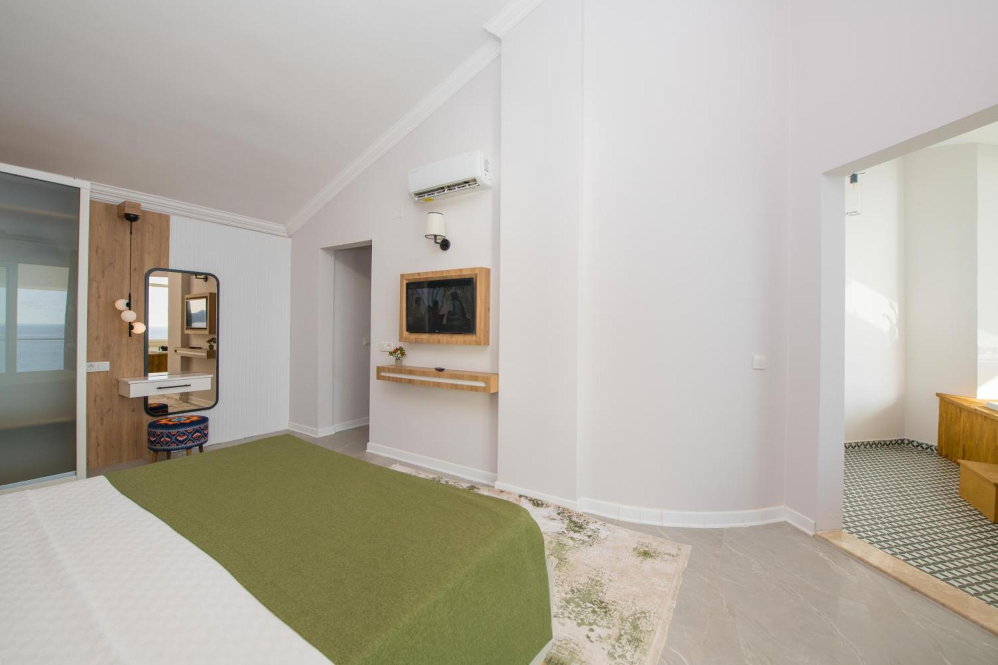 קלקן Beachfront White Villa With Private Swimming Pool מראה חיצוני תמונה